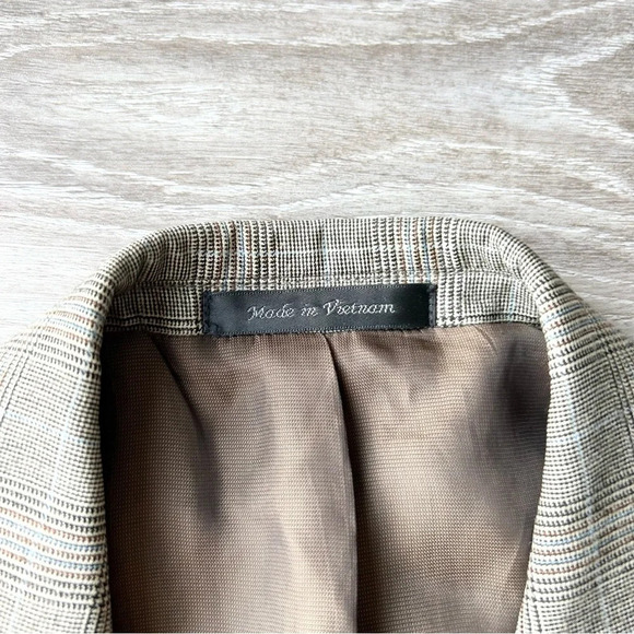 Michael Kors Pure Wool Plaid Sport Coat - Picture 5 of 15